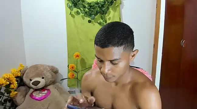 Snapshot of corzoethan chatting on 22, 2, 2025 corzoethan online show from 22, 2, 2025