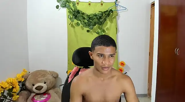 Snapshot of corzoethan chatting on 27, 2, 2025 corzoethan online show from 27, 2, 2025