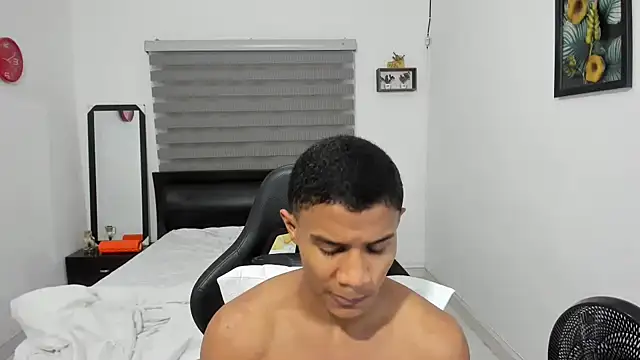 Snapshot of corzoethan chatting on 25, 11, 2025 corzoethan online show from 25, 11, 2025