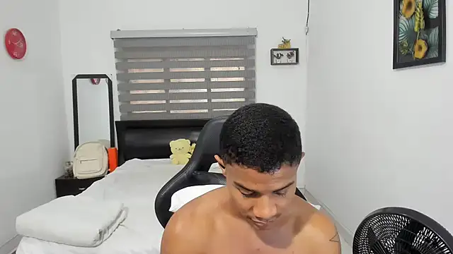 Snapshot of corzoethan chatting on 10, 1, 2026 corzoethan online show from 10, 1, 2026