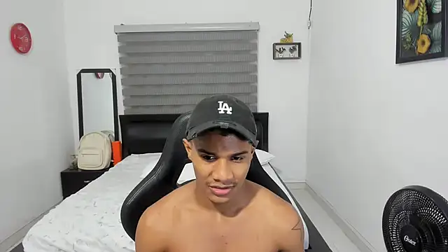 Snapshot of corzoethan chatting on 11, 1, 2026 corzoethan online show from 11, 1, 2026