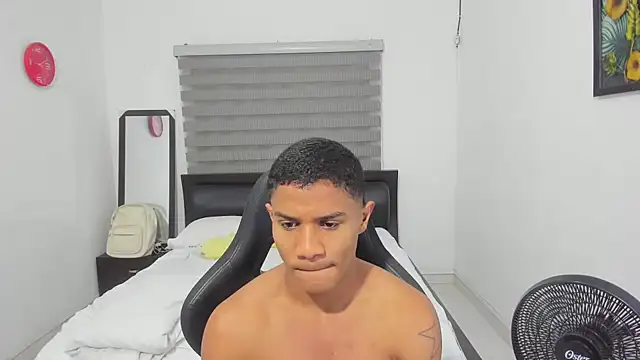 Snapshot of corzoethan chatting on 22, 2, 2026 corzoethan online show from 22, 2, 2026