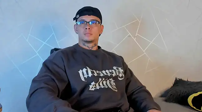 NoahhBrown online show from 16, 1, 2025