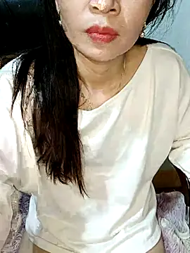 Blythe 69 online show from 31, 10, 2025