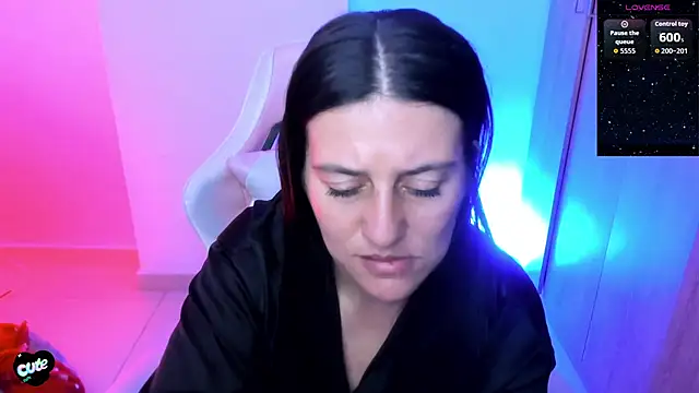 Saskyaa online show from 2, 7, 2026