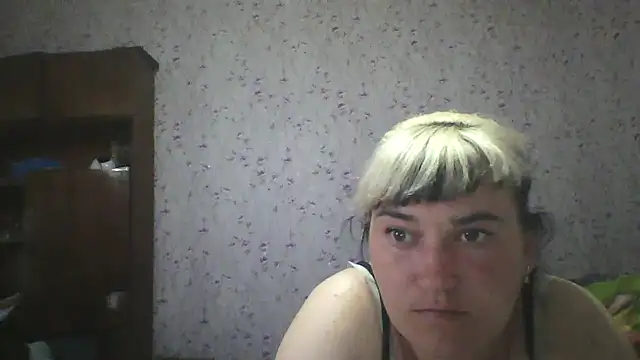 HollyLaBerry online show from 5, 6, 2026