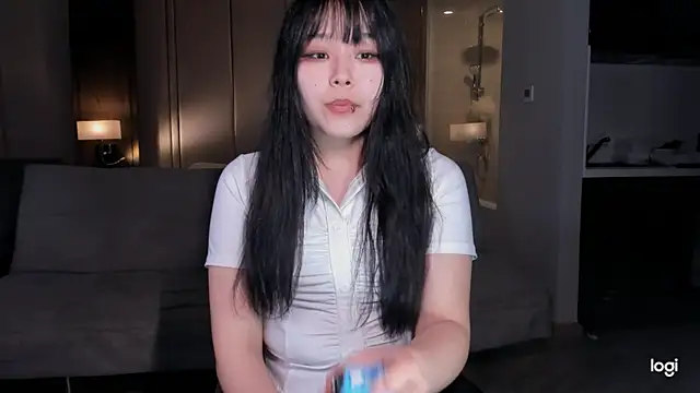 hee young11 online show from 11, 3, 2025