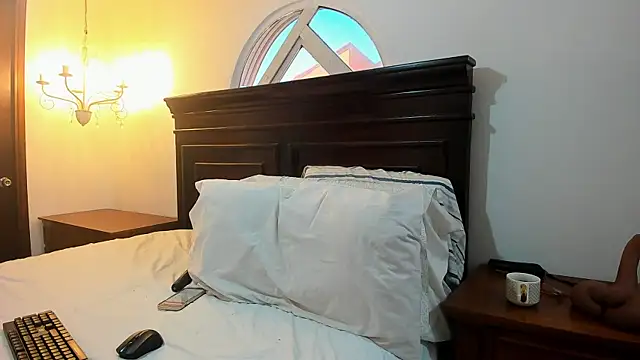 mabelsaravia online show from 14, 7, 2026