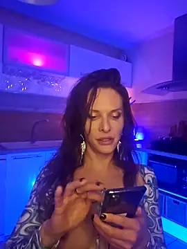 Snapshot of Luna_Kitanna chatting on 8, 12, 2024 Luna Kitanna online show from 8, 12, 2024