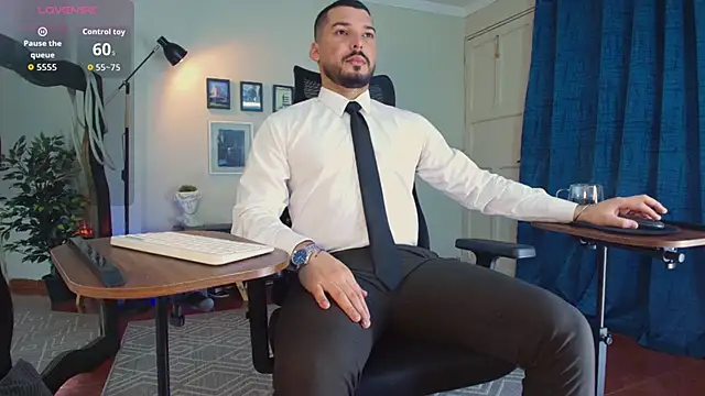 Snapshot of HenryBenso chatting on 13, 4, 2026 HenryBenso online show from 13, 4, 2026