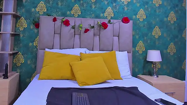 SuzanSmithh online show from 7, 11, 2025