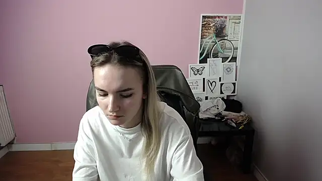 viktoria lovely online show from 9, 3, 2025