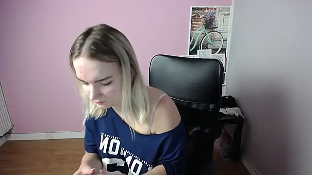 viktoria lovely online show from 9, 9, 2025