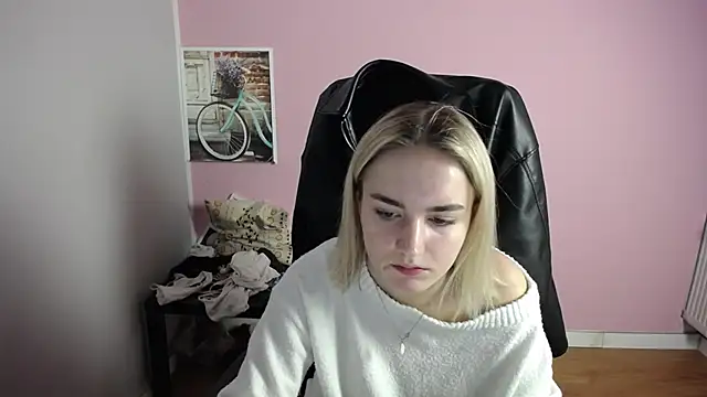 Snapshot of viktoria_lovely chatting on 22, 4, 2026 viktoria lovely online show from 22, 4, 2026
