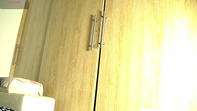 aidaadams online show from 27, 11, 2025