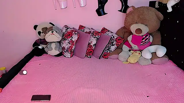 Ciinamonloren online show from 25, 4, 2026