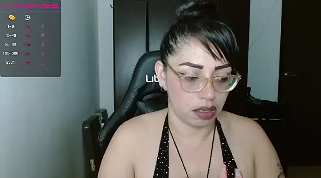 Snapshot of natashasmithe chatting on 24, 1, 2025 natashasmithe online show from 24, 1, 2025