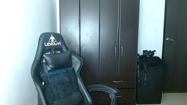 Snapshot of natashasmithe chatting on 11, 2, 2025 natashasmithe online show from 11, 2, 2025