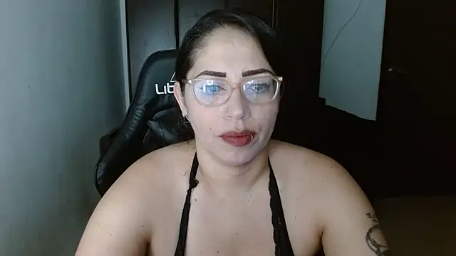 Snapshot of natashasmithe chatting on 13, 2, 2025 natashasmithe online show from 13, 2, 2025