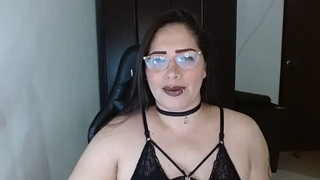 Snapshot of natashasmithe chatting on 7, 10, 2025 natashasmithe online show from 7, 10, 2025