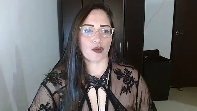 Snapshot of natashasmithe chatting on 12, 10, 2025 natashasmithe online show from 12, 10, 2025