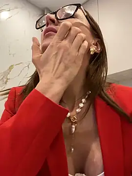 LauraDavis online show from 2, 3, 2026