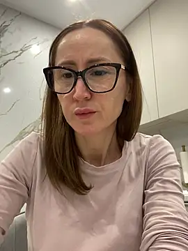 LauraDavis online show from 5, 3, 2026