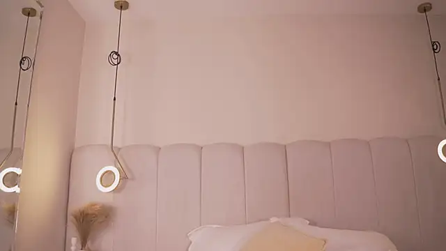 Abby-me online show from 28, 3, 2026