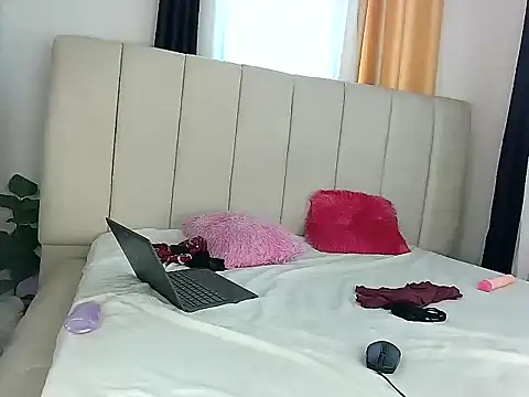 t-Booty risky  online show from 18, 6, 2026