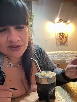 Sensualmente333 online show from 27, 7, 2026