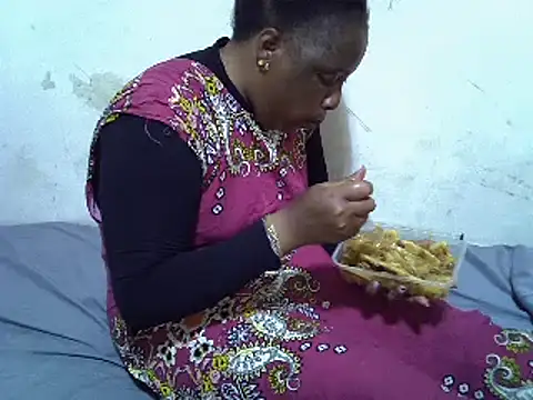 Crystal  Gee online show from 26, 12, 2024