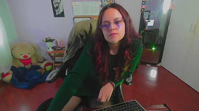 Scarletleon77 online show from 17, 3, 2025