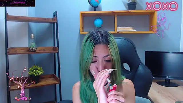 Erika Stevens online show from 30, 10, 2025