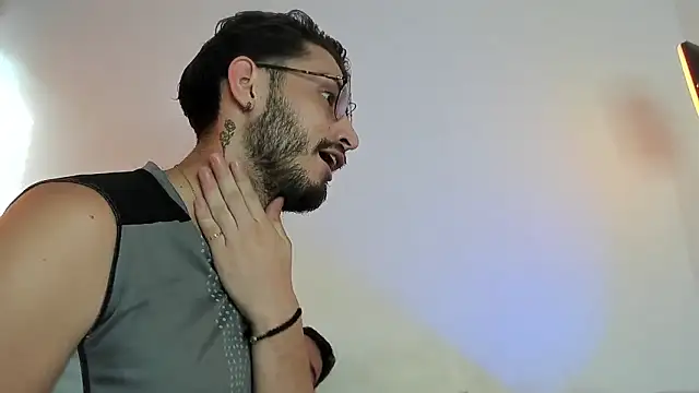 axel giracr online show from 12, 1, 2025