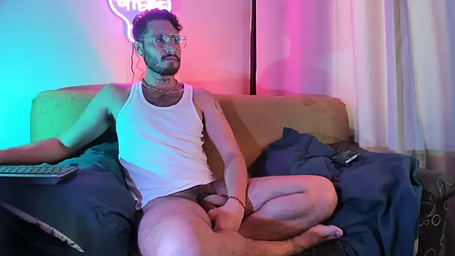 axel giracr online show from 17, 11, 2025