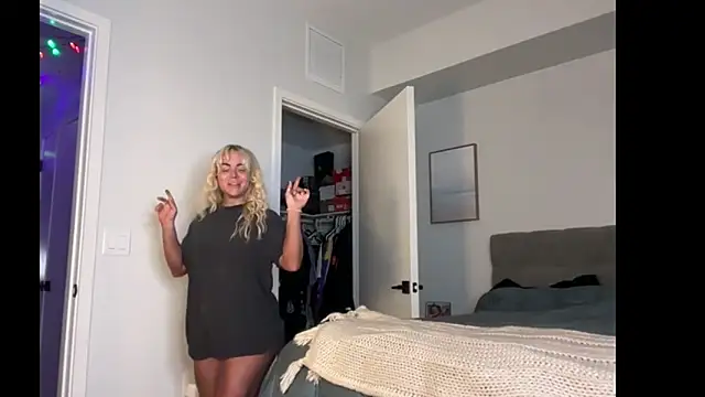 ElenaErickson online show from 9, 2, 2026