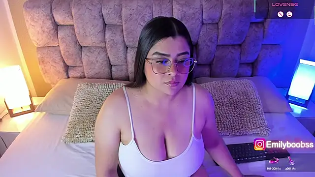 Emilyboobss online show from 20, 9, 2025