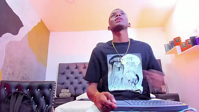 JacksonMuller  online show from 23, 12, 2024