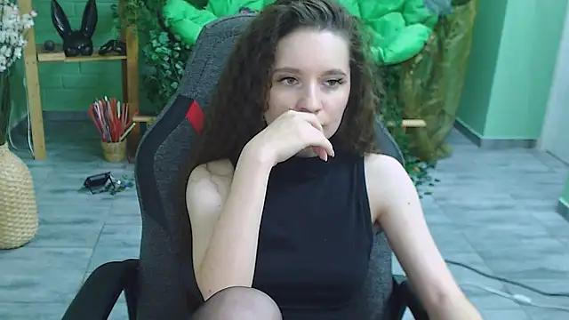 Miss Barbara  online show from 20, 2, 2025