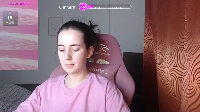 SweetieKendl online show from 27, 2, 2025