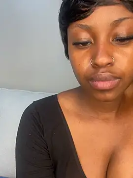 hot daily online show from 4, 2, 2025