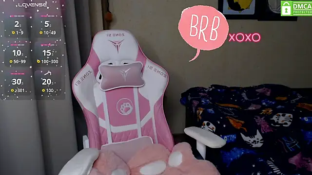 Snapshot of LeahGottty chatting on 4, 12, 2024 LeahGottty online show from 4, 12, 2024