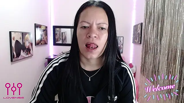 Cristal w online show from 27, 10, 2025