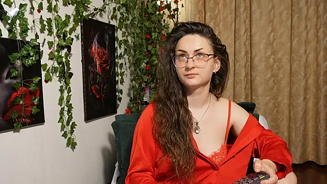 NaughtYHomemadE online show from 2, 11, 2025