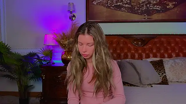 Real Tini online show from 11, 11, 2025