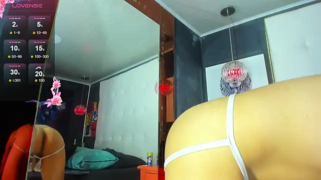 ElianFoxter online show from 13, 10, 2025