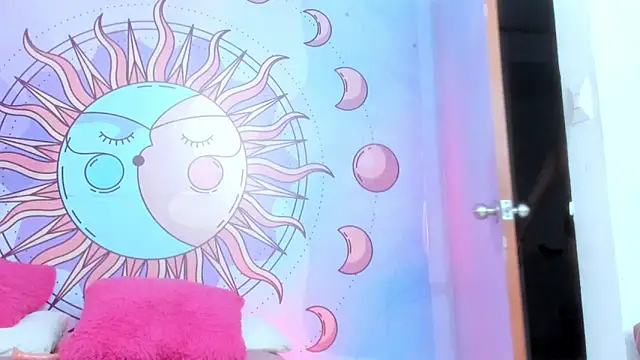 luna hoott online show from 18, 4, 2026