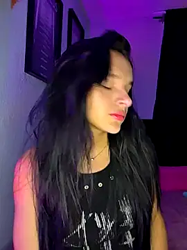 Snapshot of _shantal_smith chatting on 26, 4, 2026 shantal smith online show from 26, 4, 2026