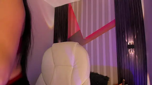 Snapshot of _shantal_smith chatting on 26, 5, 2026 shantal smith online show from 26, 5, 2026