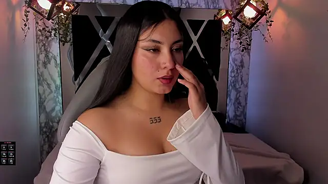 Lia 14  online show from 31, 12, 2024